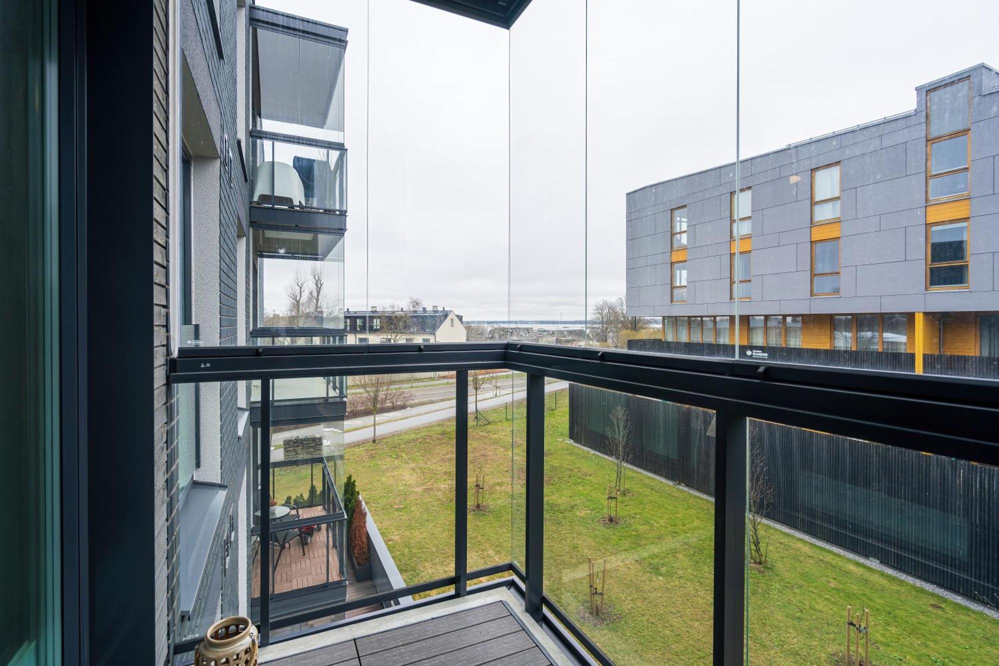 Dream - Modern Design With Balcony & Free Parking * Tallinn